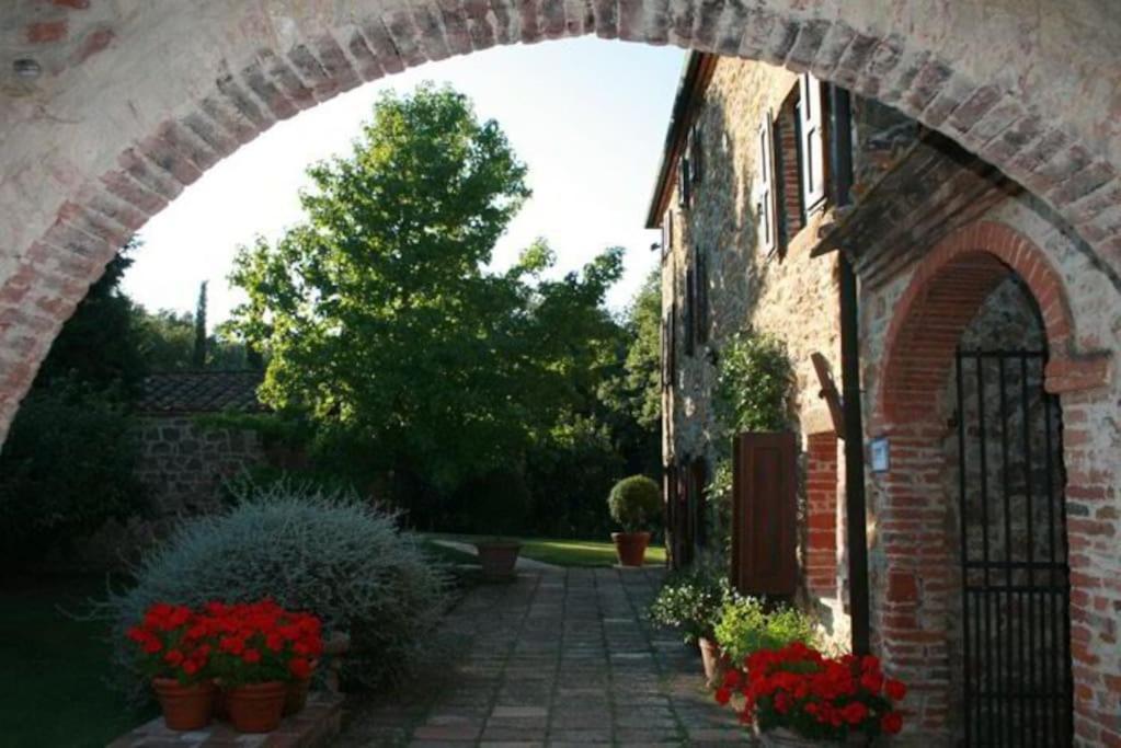 Villa Podere Gli Oppi Toscana Petroio Exterior foto